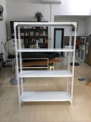 Kệ v lỗ 4 tầng rộng 40 dài 80 cao 1m5