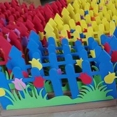 Hàng rào xốp, hàng rào xây dựng mầm non trang trí xốp nhiều màu  4 cái/ 1 túi