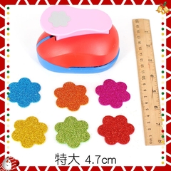 Dập hoa trợ lực size 4,5cm dùng trang trí thủ công mầm non KM:8820