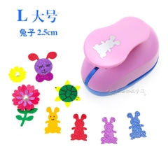 Dập hoa trợ lực đủ size 2,5cm dùng trang trí bưu thiếp thủ công mầm non ( Ma8810)