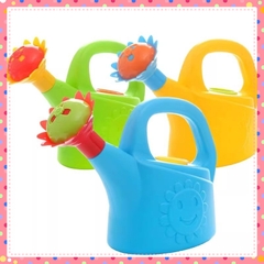 Bình tưới cây mini  bằng nhựa an toàn cho trẻ mầm non