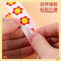 Cuộn 500 sticker dễ thương đa dạng , chất liệu giấy dán chắc chắn, dùng trang trí và khen thưởng học sinh