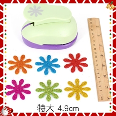 Dập hoa trợ lực size 4,5cm dùng trang trí thủ công mầm non KM:8820