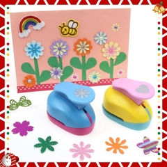 Dập hoa trợ lực size 4,5cm dùng trang trí thủ công mầm non KM:8820