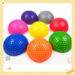 BÓNG GAI CÂN BẰNG CHÂN có gai tạo cảm giác chân Kick thươc 15x16x9cm