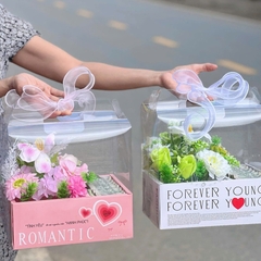 Hộp 2 Ngăn Bánh Và Hoa ( Hồng Love )