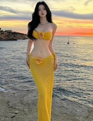 Bikini 3 mảnh vàng đính hoa