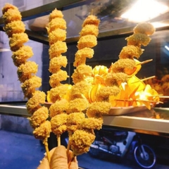 Xúc xích lốc xoáy LC (10 cái / 600g / Gói)