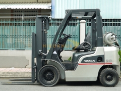 Xe nâng xăng - gas NISSAN EBT-P1F2
