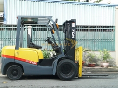 Xe nâng dầu TCM FD25T3