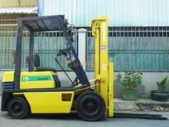 Xe nâng xăng KOMATSU FG15-15