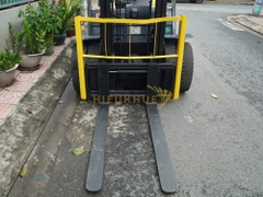 Xe nâng dầu TCM FD25T3