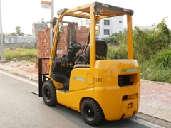 Xe nâng dầu UNICARRIERS FD18T14