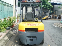 Xe nâng dầu TCM FD25T3
