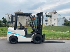 Xe nâng dầu UNICARRIERS FD25T4 lốp hơi đàn hồi tốt