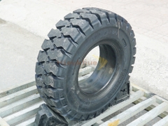 Lốp đặc xe nâng hiệu PHOENIX size 700-12 thương hiệu Thái Lan