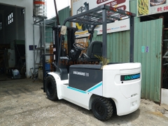 Xe nâng điện ngồi lái UNICARRIERS FB35-8S full chức năng chui công