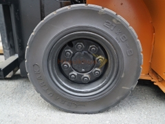 Xe nâng xăng TOYOTA 42-7FGK20 năm 1999, nâng cao 5m
