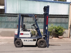 Xe nâng xăng KOMATSU FG10-15