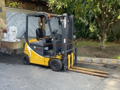 Xe nâng điện ngồi lái KOMATSU FB15-12 năm 2021, nâng cao 3m