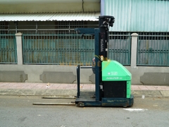 Xe nâng order picker TOYOTA 7FBP15