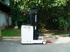 Xe nâng điện đứng lái NICHIYU FBRM12-80-500M