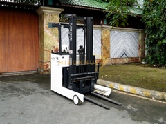 Xe nâng điện đứng lái NICHIYU FBRMW15-85B-550MCS