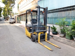 Xe nâng điện ngồi lái KOMATSU FB10M-12 sơn zin đẹp keng
