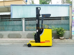 Xe nâng điện đứng lái TCM FBR15-8