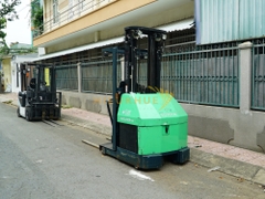 Xe nâng order picker TOYOTA 7FBP15