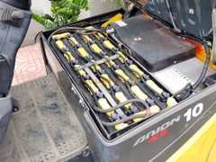 Xe nâng điện ngồi lái KOMATSU FB10M-12 sơn zin đẹp keng