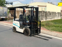 Xe nâng dầu UNICARRIERS FD18T14 năm 2016, nâng cao 3m