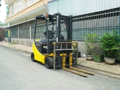 Xe nâng điện ngồi lái KOMATSU FB15-12 năm 2009, nâng cao 3m
