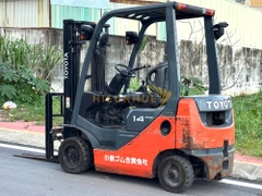 Xe nâng xăng TOYOTA 8FG14