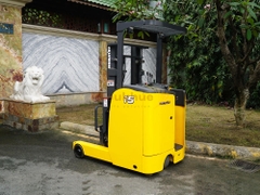 Xe nâng điện đứng lái KOMATSU FB15RL-15 năm 2015, nâng cao 3m