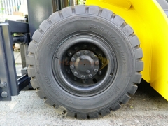 Xe nâng điện ngồi lái KOMATSU FE25-1 sẵn chức năng dịch giá