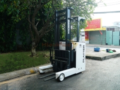 Xe nâng điện đứng lái NICHIYU FBRM15-80-400