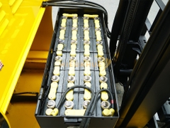 Xe nâng điện đứng lái TCM FBR15-8