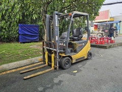 Xe nâng điện ngồi lái KOMATSU FB15-12 năm 2020, nâng cao 3m