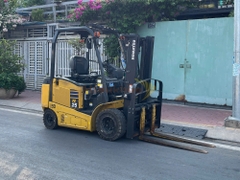 Xe nâng điện ngồi lái KOMATSU FE25-1 năm 2018, nâng cao 3m