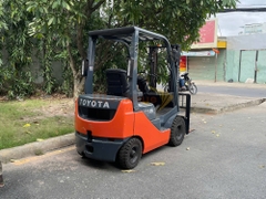 Xe nâng dầu TOYOTA 42-8FDL18