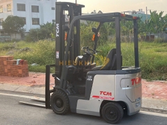 Xe nâng điện ngồi lái TCM FB15-7