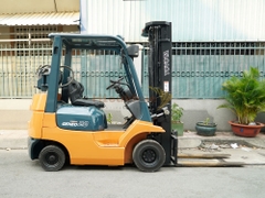 Xe nâng xăng TOYOTA 42-7FGK20 năm 1999, nâng cao 5m