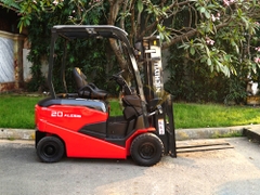Xe nâng điện ngồi lái NICHIYU FB20PN-80-300 mới keng 2020