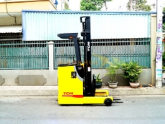 Xe nâng điện đứng lái TCM FBR15-8