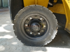 Xe nâng xăng KOMATSU FG20C-15 năm 2002, nâng cao 3m