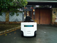 Xe nâng điện ngồi lái UNICARRIERS FB30-8 dịch càng tiện lợi