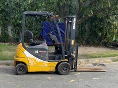 Xe nâng điện ngồi lái KOMATSU FB15-12 năm 2021, nâng cao 3m