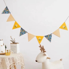 Dây treo tam giác Giấy Ép
