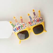 Mắt kính happy birthday nến vàng